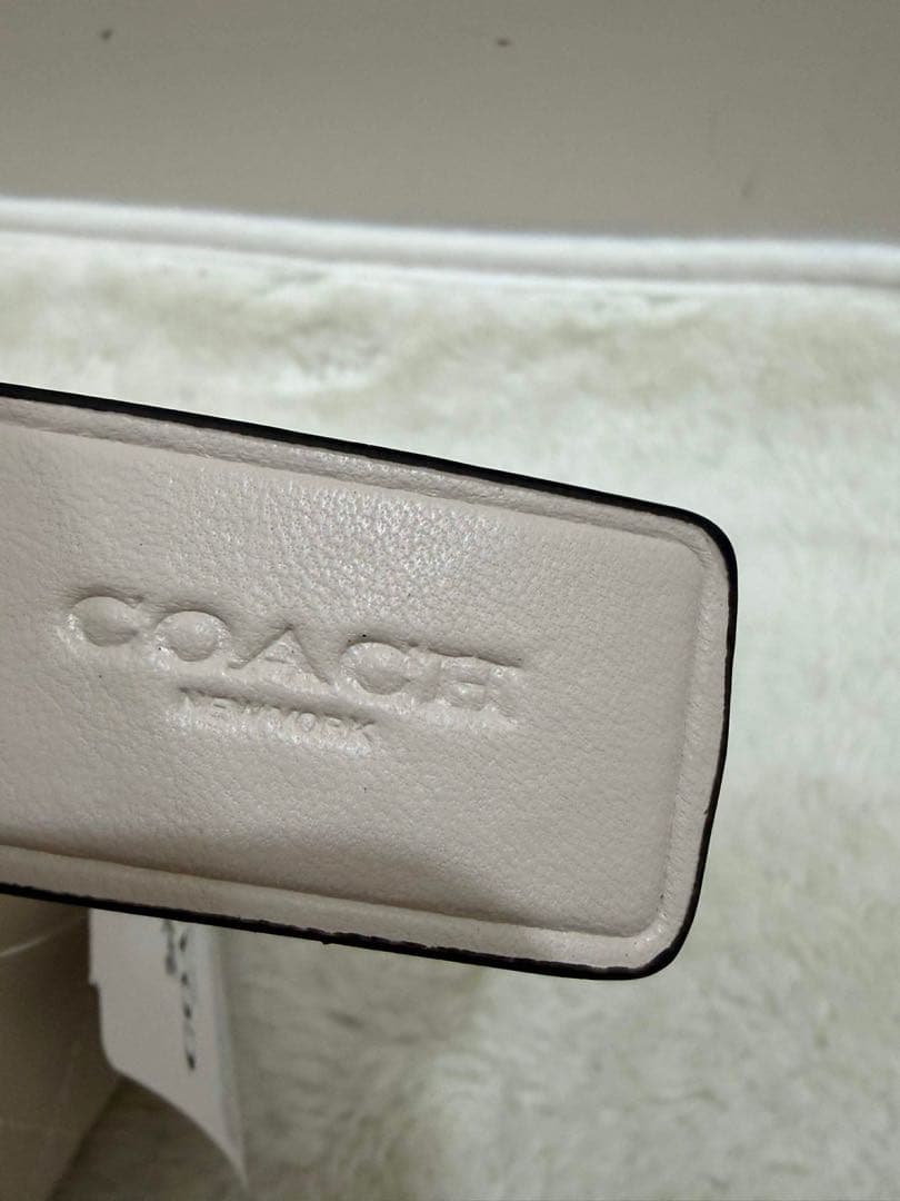 バッグ Coach Tabby Quilted 26cm