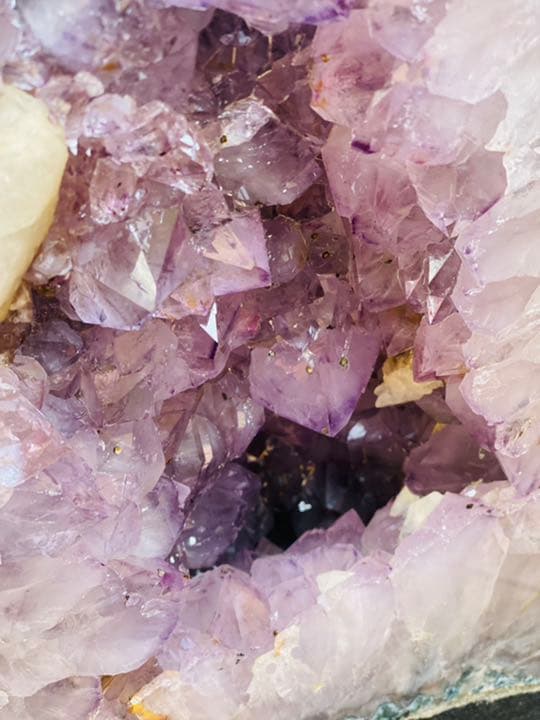 アメジスト ドーム　フラワーアメジスト　虹入り　カルサイト　ゲーサイト 特大