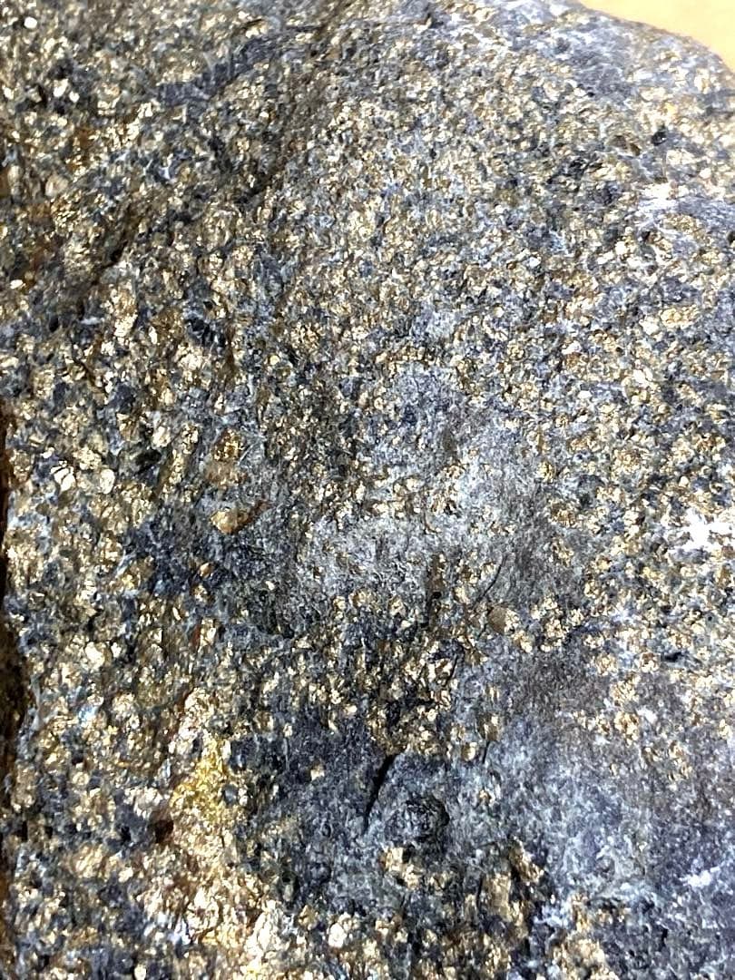 金鉱石　鉱物標本　鉱物　金