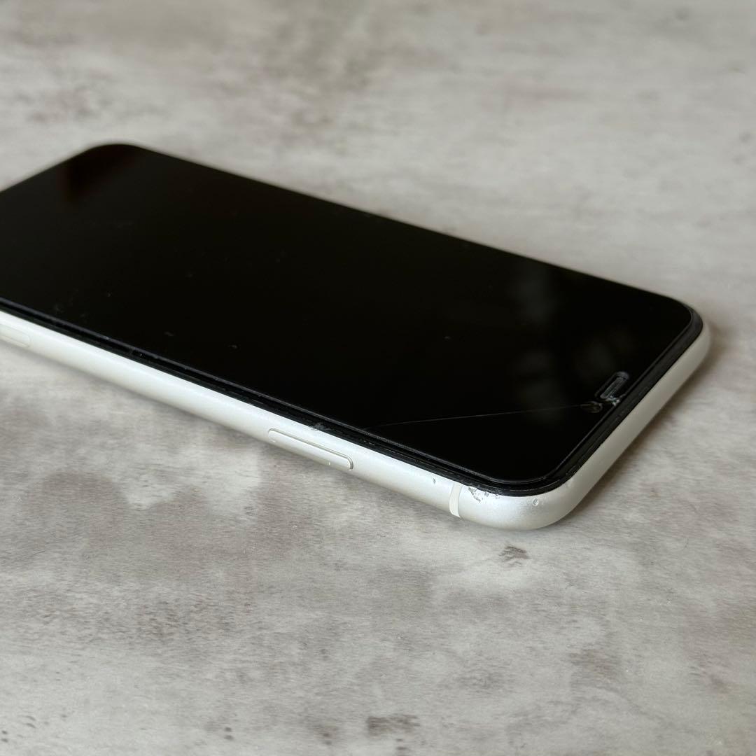 Apple iPhone 11 ホワイト 本体 ジャンク品 SIMフリー