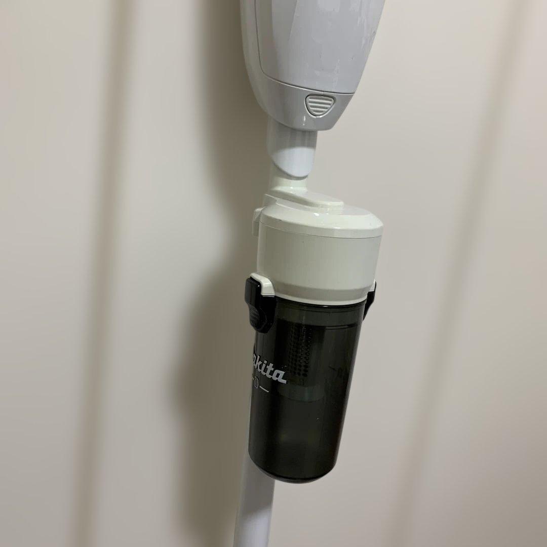 Makita スティッククリーナー本体 10.8v サイクロンアタッチメント付き