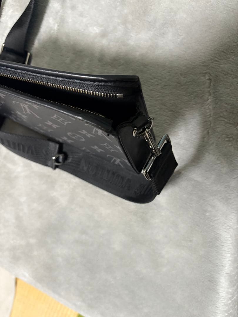 ルイ・ヴィトン ショルダーバッグ ブラック