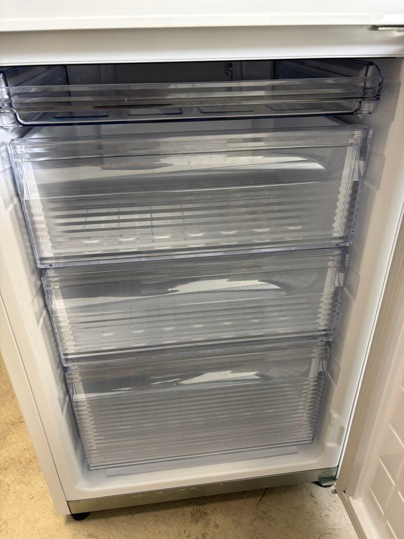 【送料＆設置込み】シャープ 冷蔵庫 SJ-PD28H-W 280L