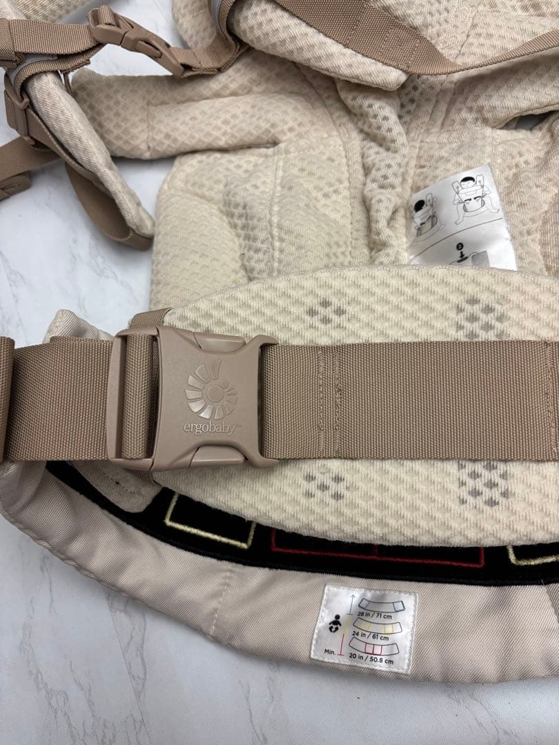 エルゴベビー　OMNI Breeze オムニブリーズ　ナチュラルベージュ