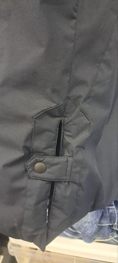 ベンチコート オークリー