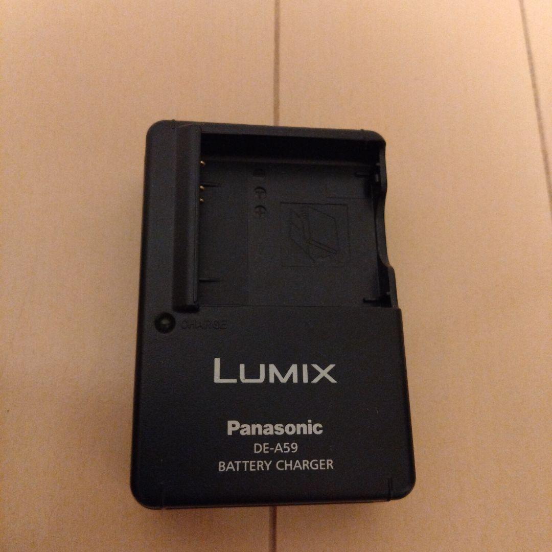 Panasonic LUMIX デジタルカメ DMC-FX60 シルバー