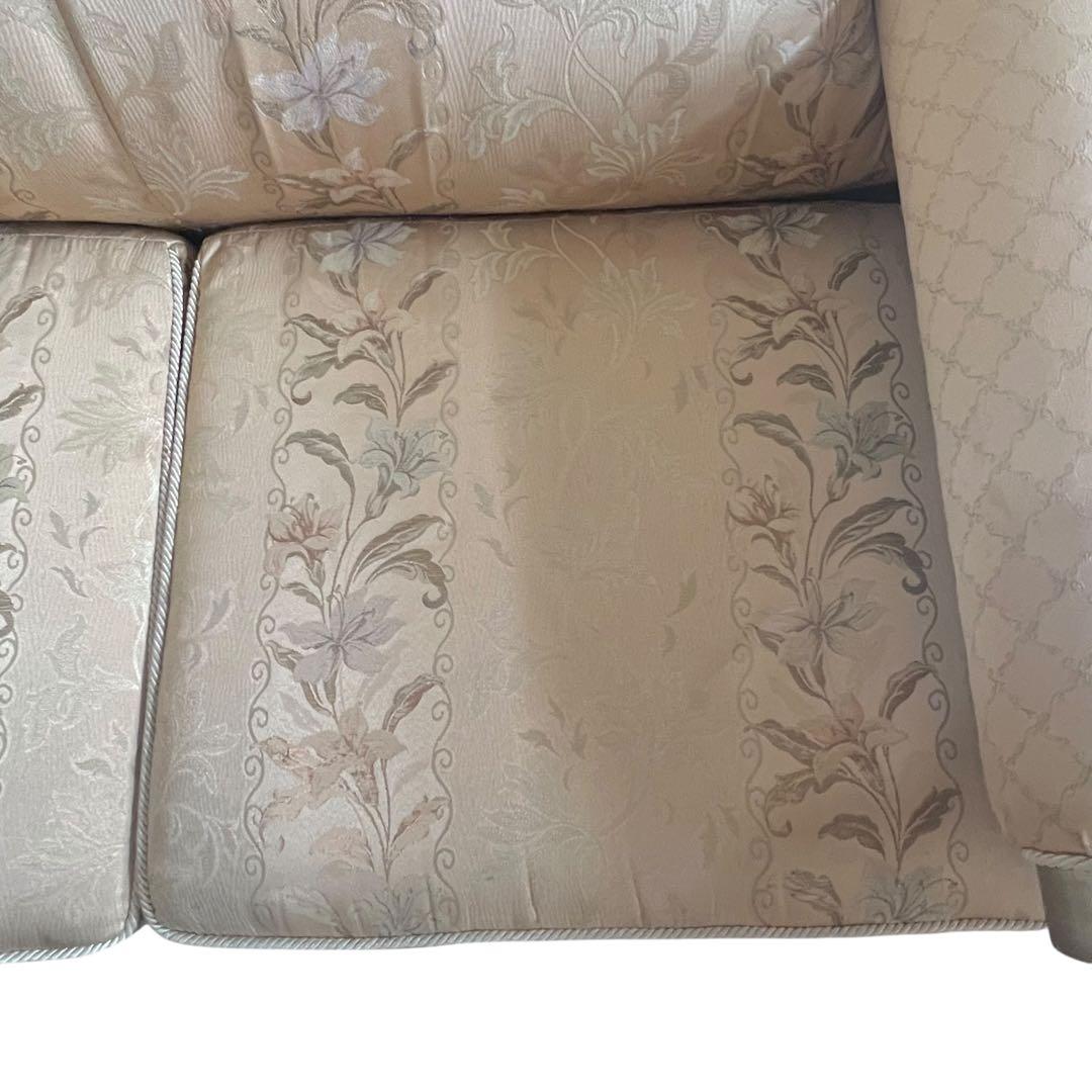 【豪華絢爛】【高級】2人掛けソファ　ファブリック ヨーロッパ　欧風　ラウンジ