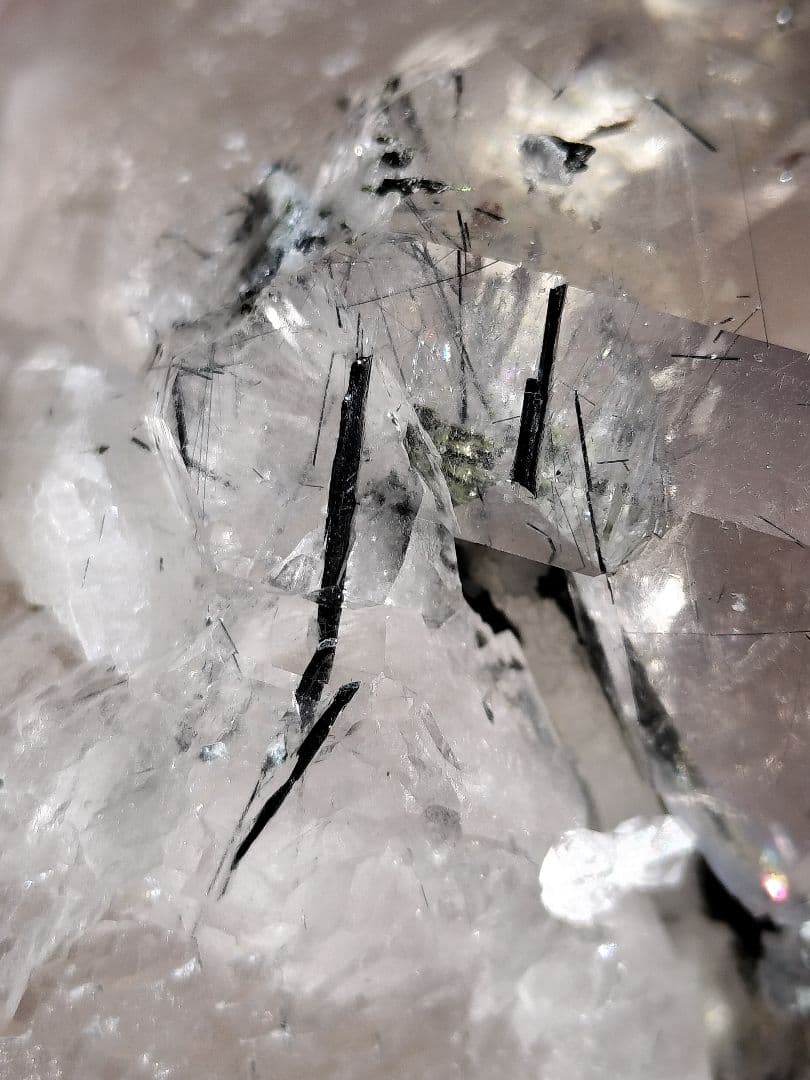 ブルーザギマウンテンクォーツ　1kg超え