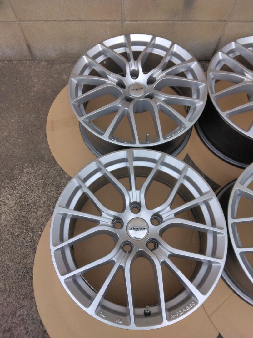 17インチ 5/114,3の7Jオフセット+38アルミホイールのみ中古4本セット