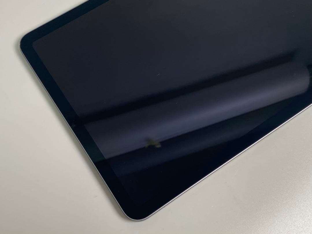 ま*ぃ様 iPad Air 10.9インチ 第４世代 256GB 本体 スペース