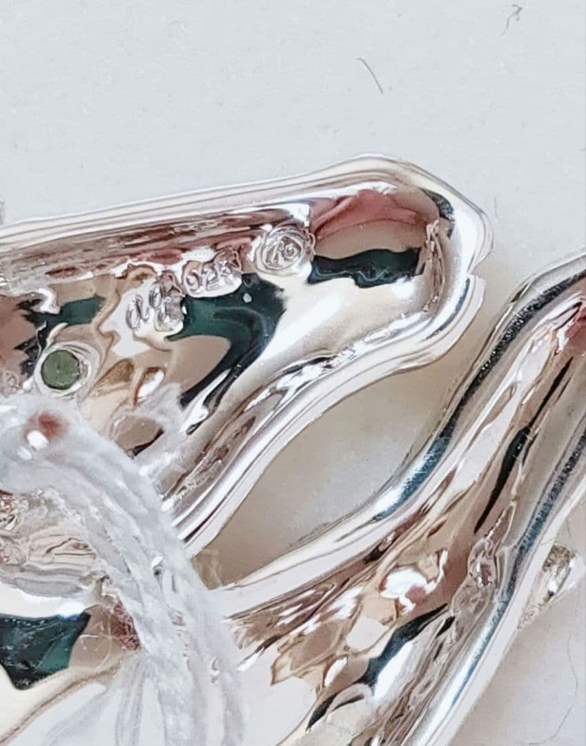 未使用品 碌山 馬 エメラルド シルバー ピンブローチ