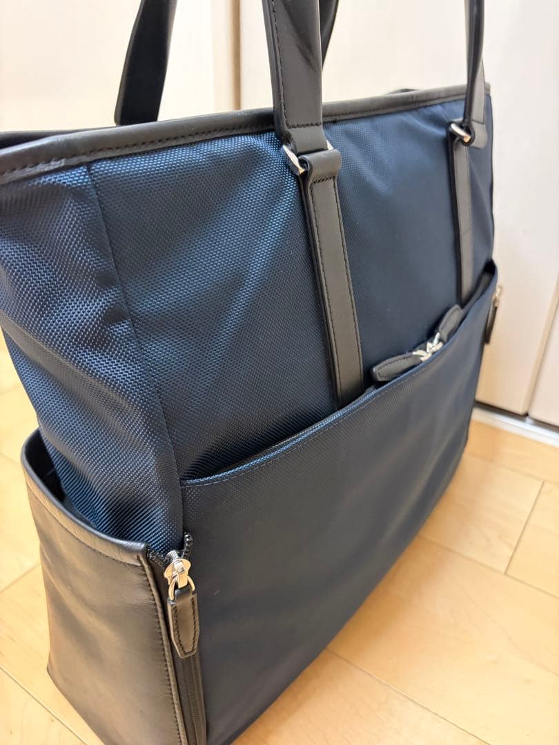 【TUMI】 ノース・サウス・トート