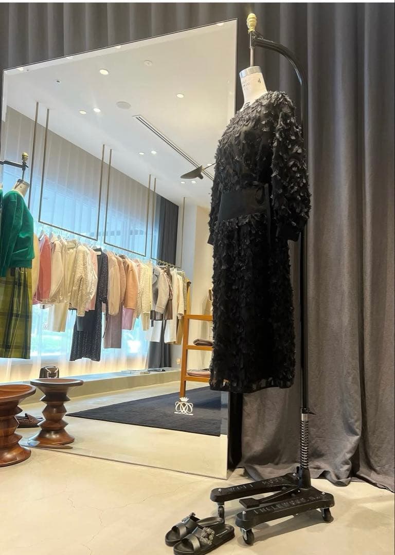 新品未使用　DRAWER カットジャカードブラウス