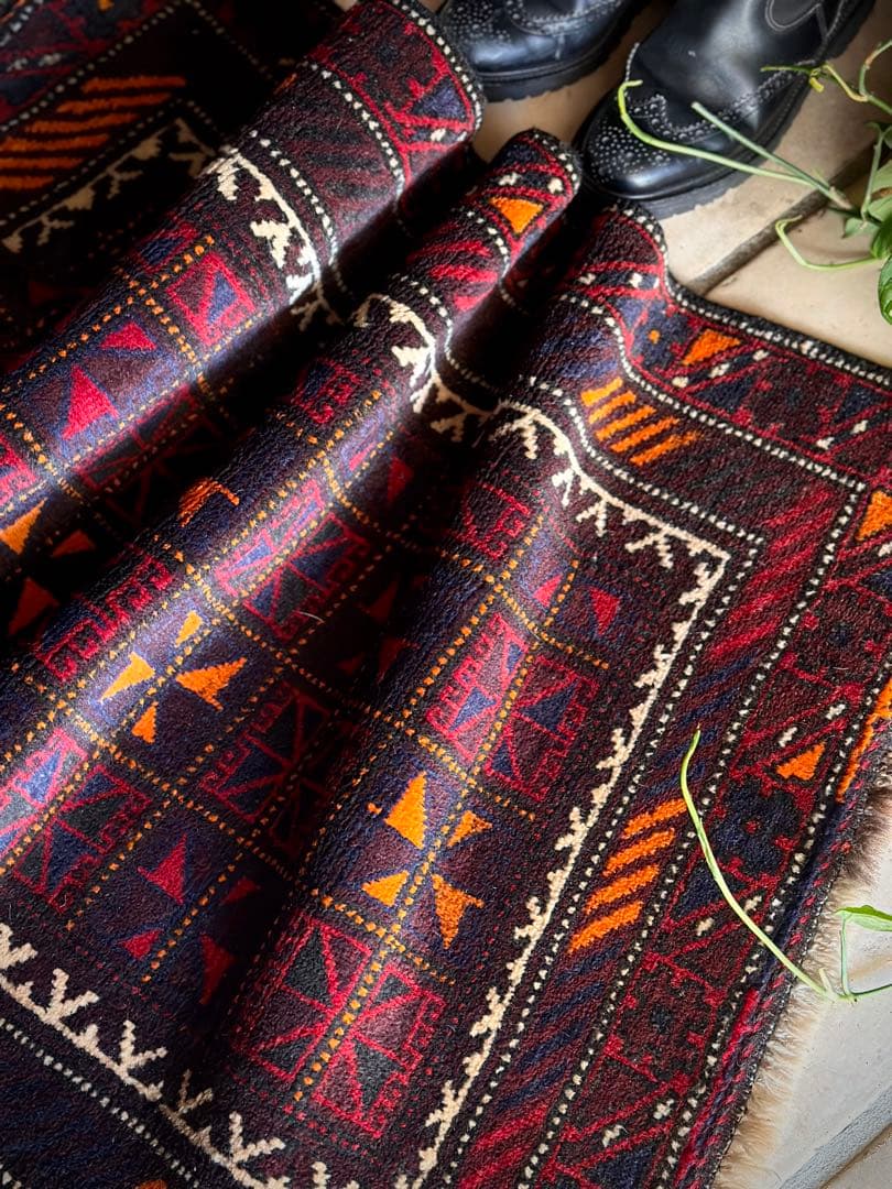 トライバルラグ　ヴィンテージラグ　バルーチ族　アフガンラグ　プリミティブアート