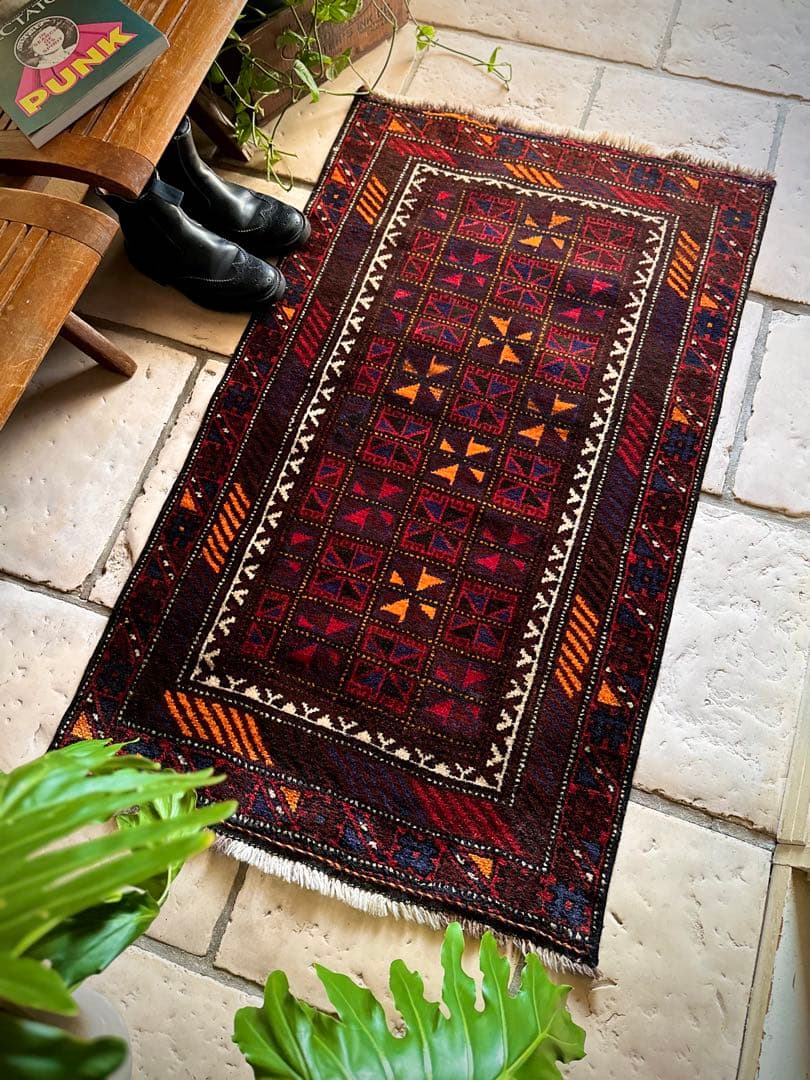 トライバルラグ　ヴィンテージラグ　バルーチ族　アフガンラグ　プリミティブアート