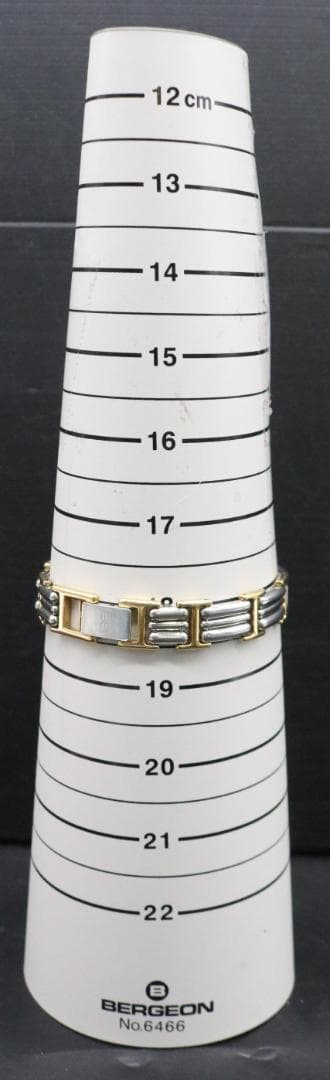 〇BALENCIAGA バレンシアガ レディース 腕時計 クォーツ 箱付き