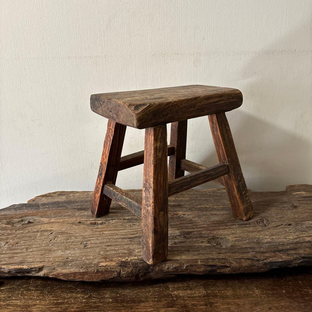 朝鮮　李朝　中国　その2 木製小さな踏み台　肘掛　花台　スツール　古民具　骨董