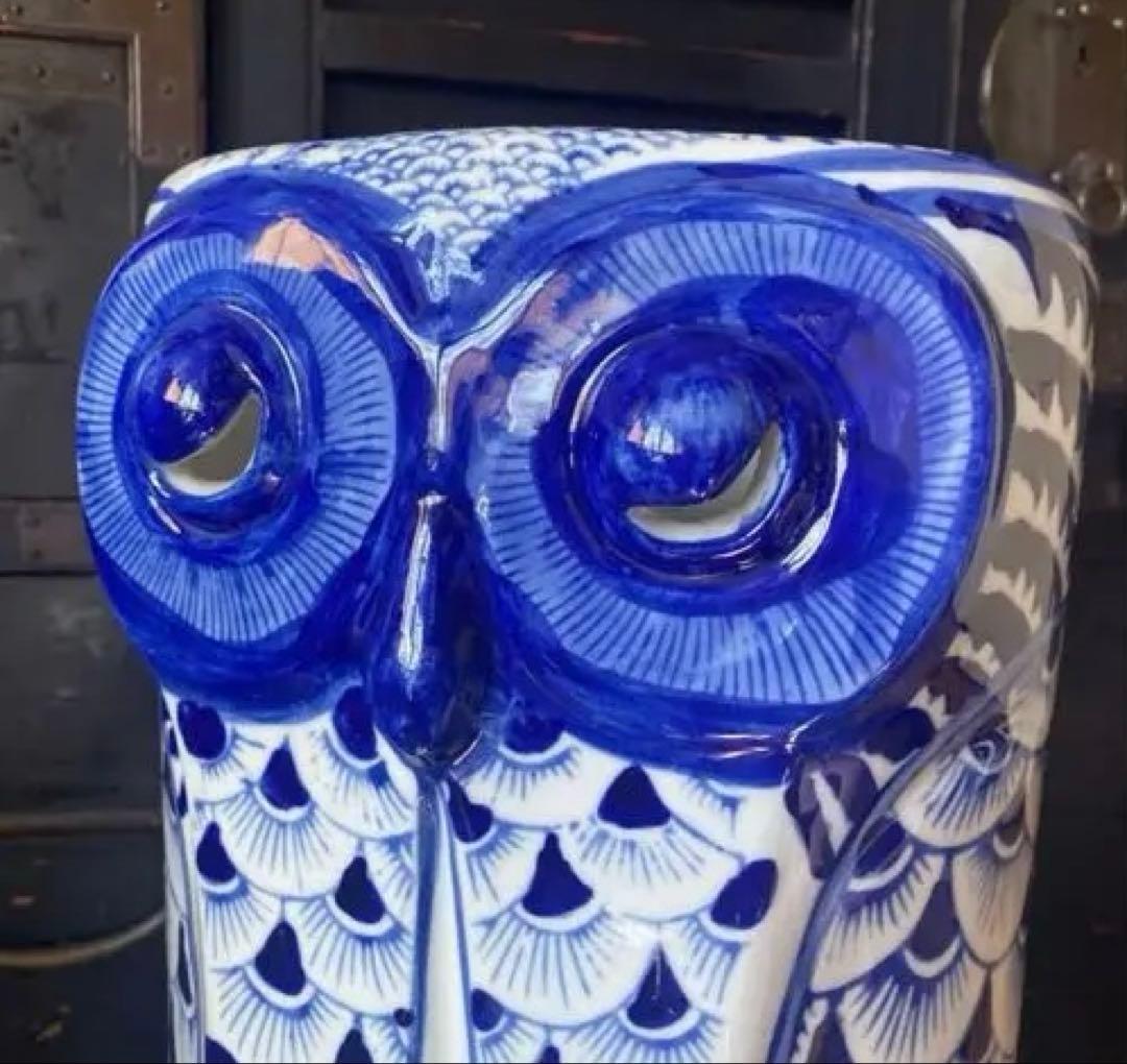 傘立て　フクロウの陶器
