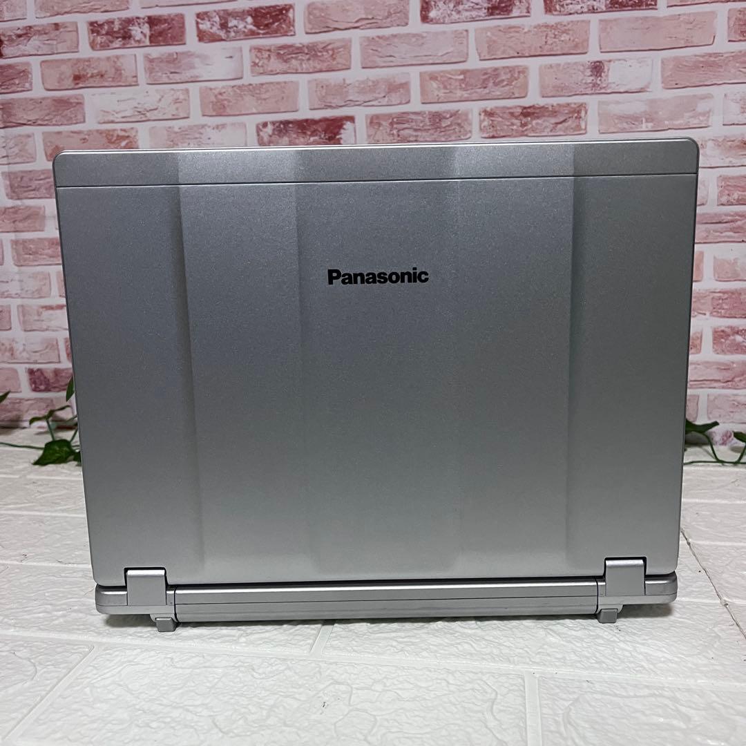 ★中古SSD128GB メモリ8GB★カメラ Win11 ノートPC69