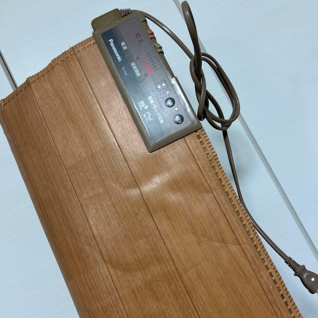 送料込パナソニック　フローリング　床暖 DC-2V3 電気カーペット2畳