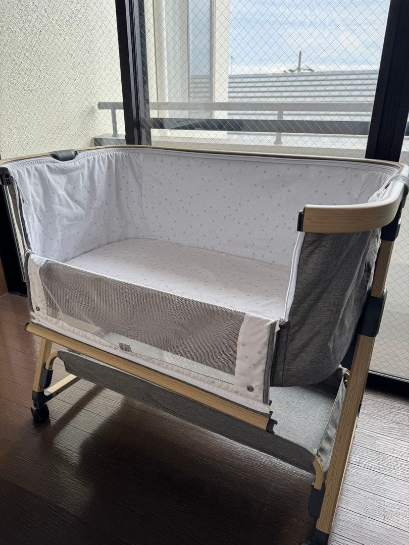 グレー 添い寝ベッド 揺れ機能付き