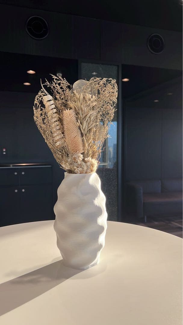 QUIET（クワイト） 波状花瓶 中型