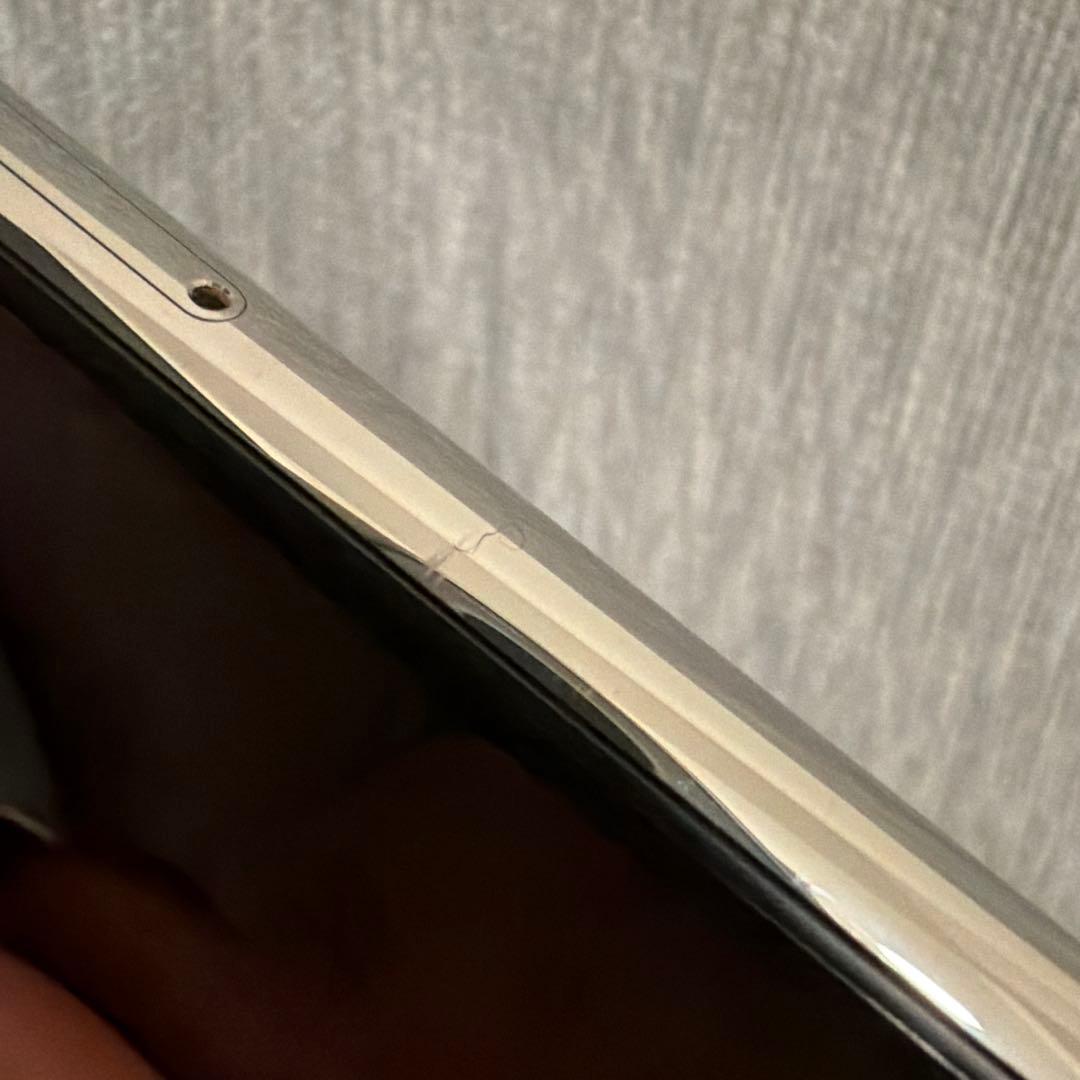 Apple iPhone XS シルバー　64GB 本体のみ