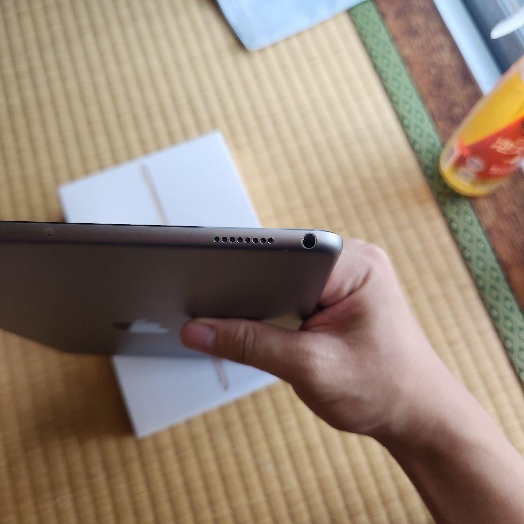 Apple iPad 10.2インチ 64GB バッテリー容量は88%