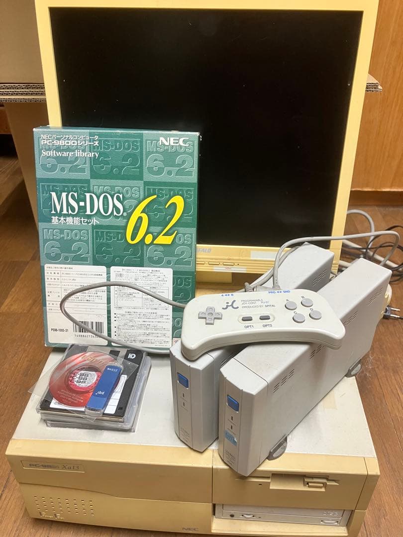 ジャンクですが起動します　NEC PC-9821Xa13 付属品多数
