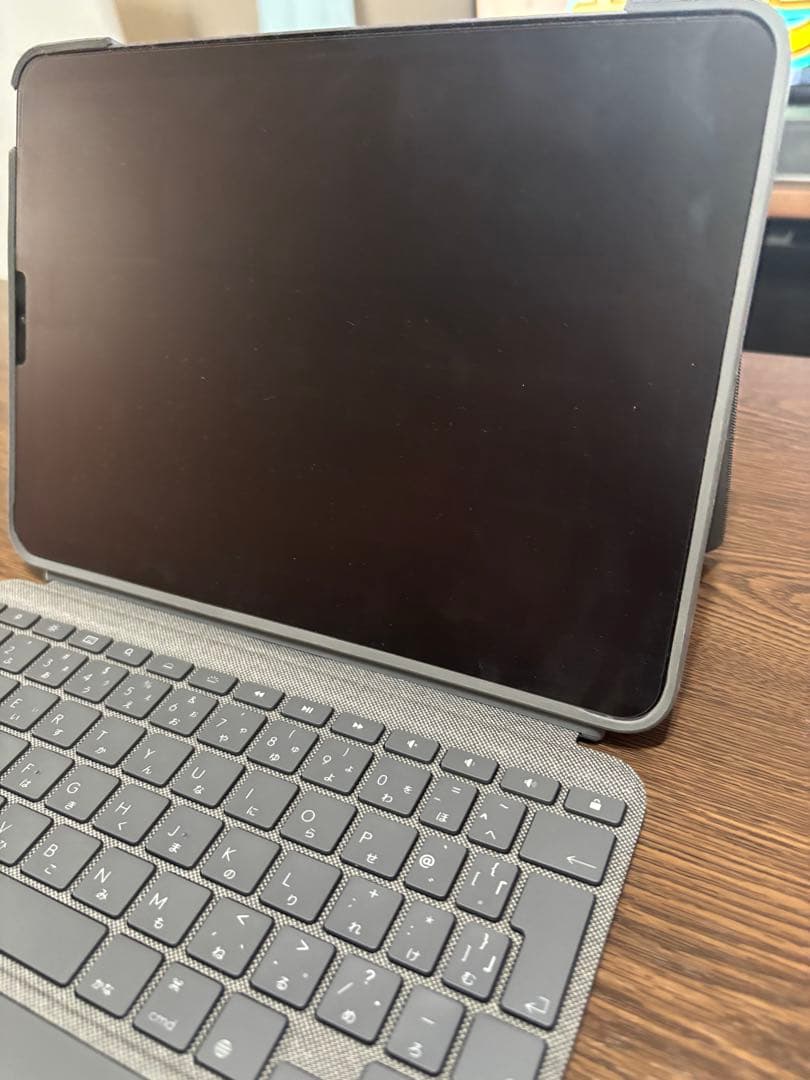 iPad Air(第5世代)+Combo Touch