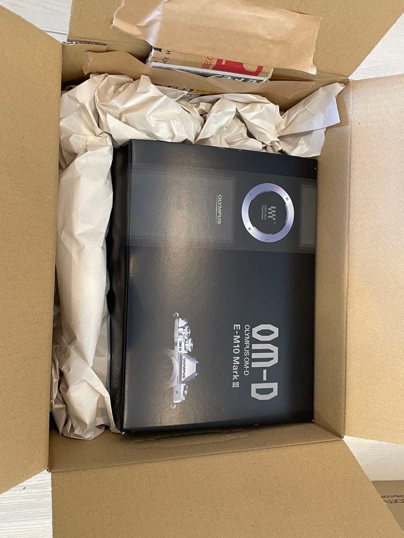 Olympus E-M10 Mark IIl シルバー