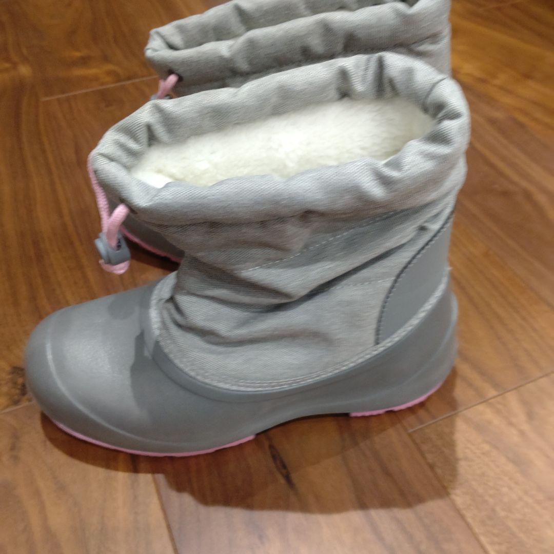 スキーウェアセット150センチ　ブーツ・手袋・ニット帽付き