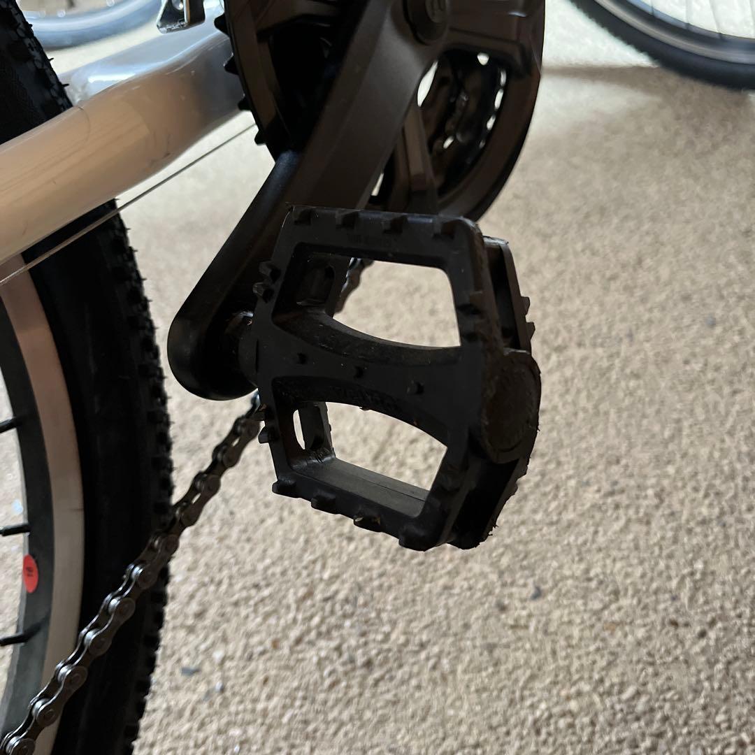 直接引取価格　LOUIS GARNEAU 子供用自転車 ホワイト 前カゴ付き