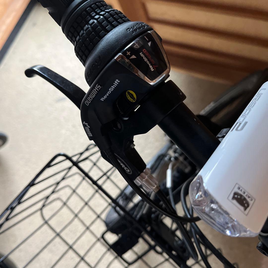 直接引取価格　LOUIS GARNEAU 子供用自転車 ホワイト 前カゴ付き