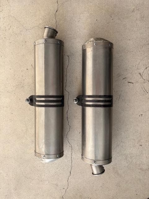 KTM　Akrapovic チタン製 スリップオンサイレンサー