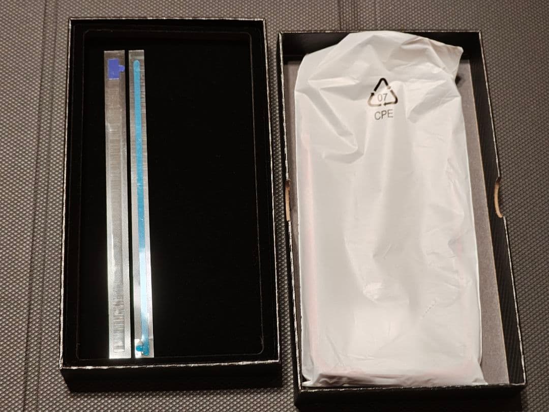 【新品未開封】Google Pixel 10 pro fold +カーボンケース