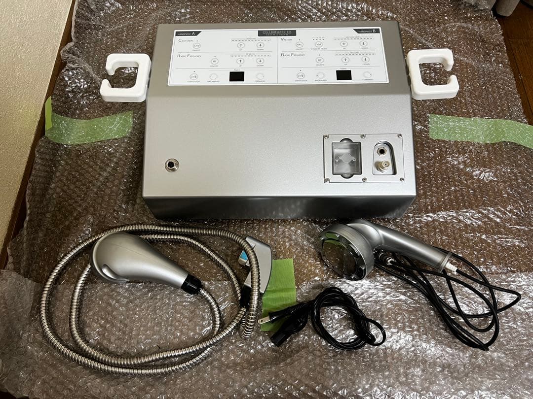 国産美容メーカー現行モデル　・キャビ、ラジオ波、吸引複合機