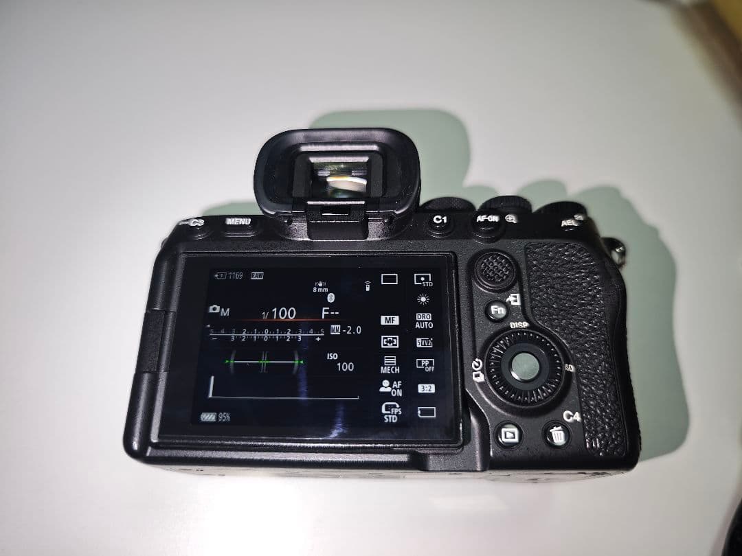 Sony α7 IV ミラーレス一眼 本体と付属品