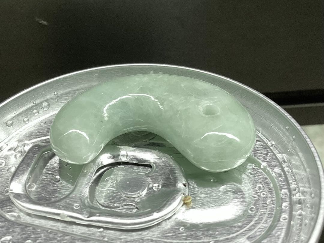 ✳摩訶不思議なパワー　糸魚川翡翠勾玉*本物硬玉　守護石をお身近に　鑑別書付本物を