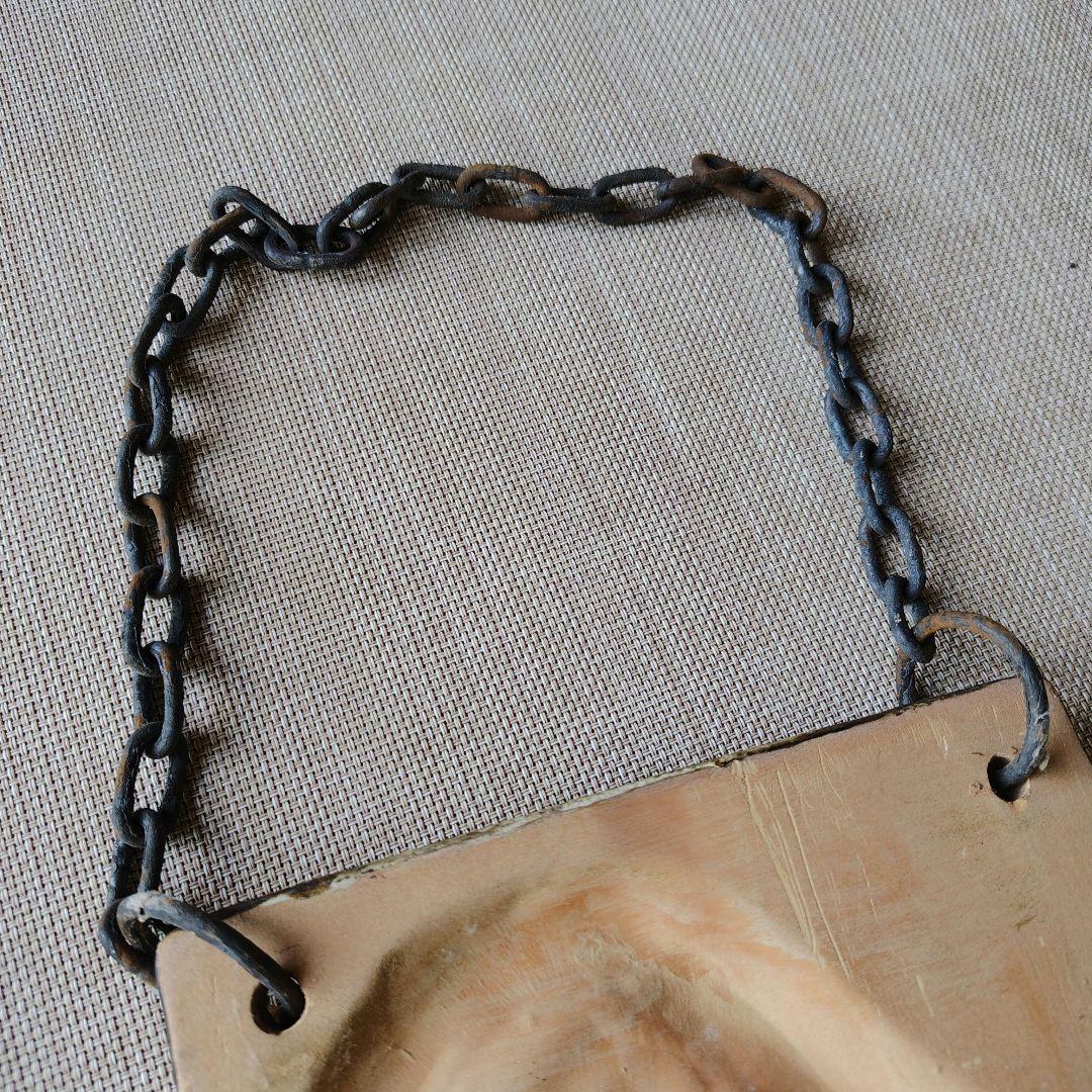 オウムの陶器製壁掛け