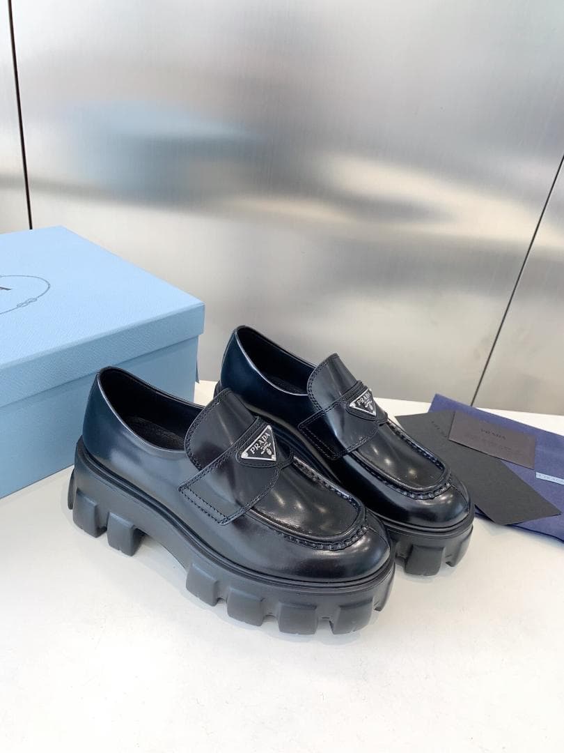 ✨極美品PRADA ブラック メリージェーン厚底シューズ♡23