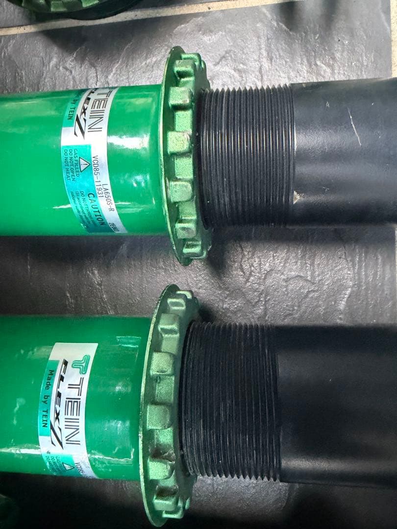 TEIN Flex Z 車高調　LA650S