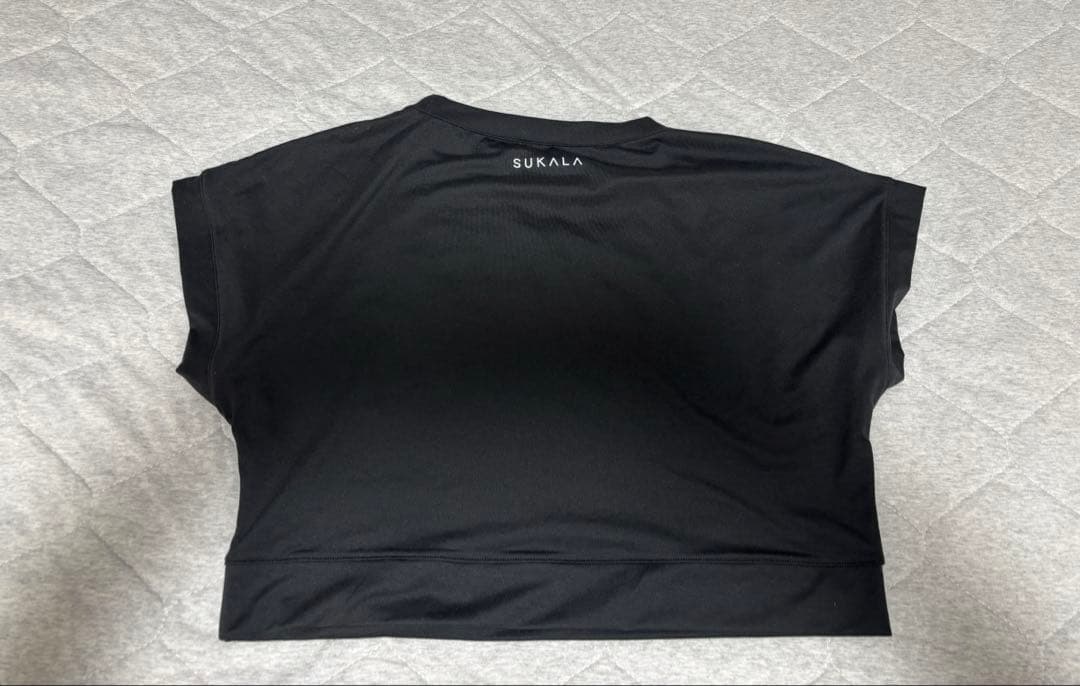 【SUKALA】ブラトップ付きフラワーレーストップス　サイズM ブラック　未使用