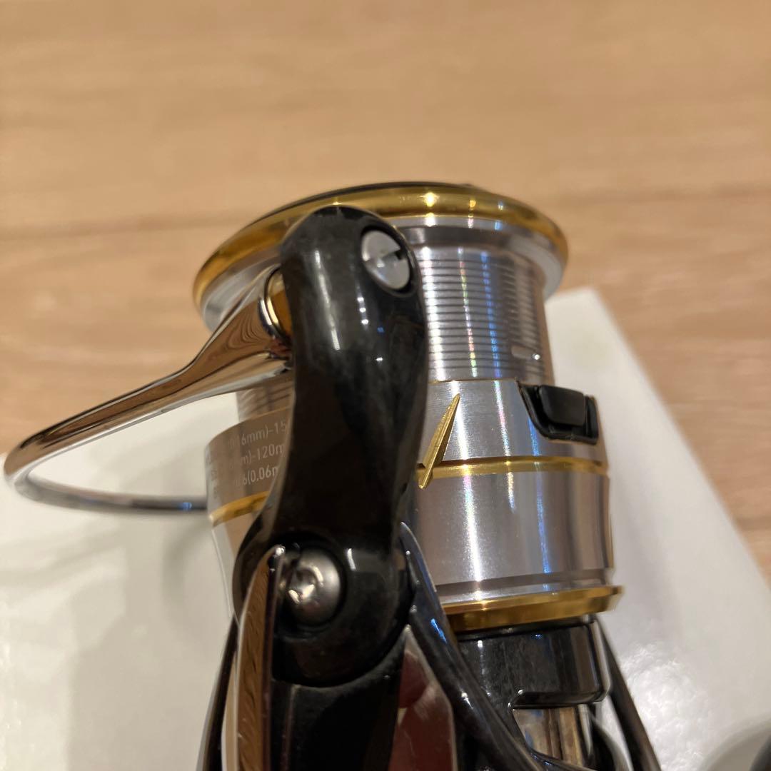 DAIWA 20LUVIAS LT 2500S-DH スピニングリール