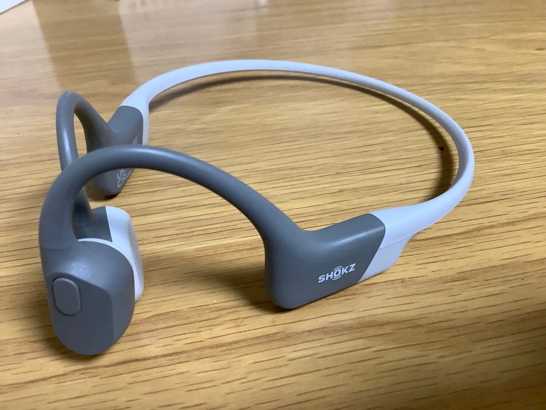 ★SHOKZ OPENRUN 骨伝導スポーツヘッドフォン グレー