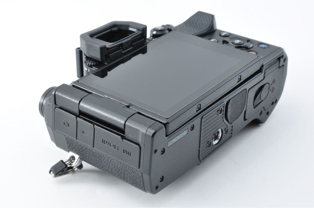 C*T様 OLYMPUS OM SYSTEM OM-5 《 ショット数2030回