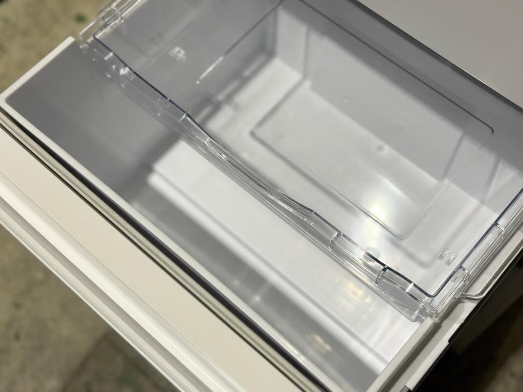 ■日立■3ドア冷蔵庫　R-V32TVL(W)　315L　ホワイト　2023年製