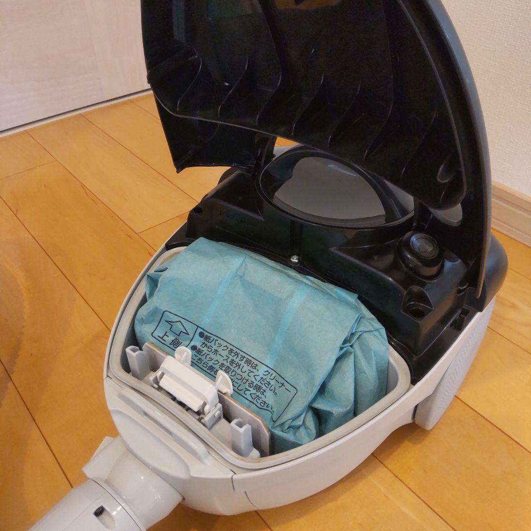 【TOSHIBA】紙パック式クリーナー 掃除機 VC-W7E1(K)2018年製