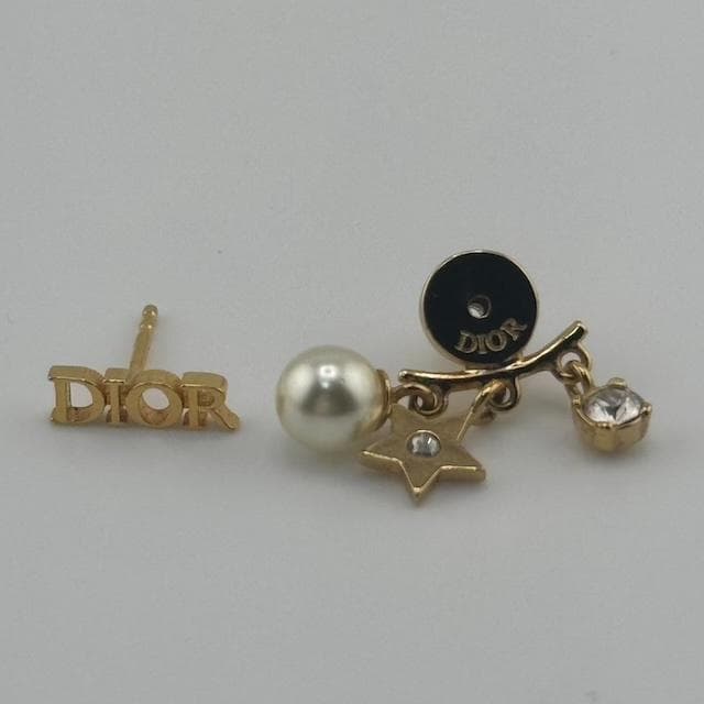 ディオール ディオレボリューション ピアス　(片耳のみ) ゴールド