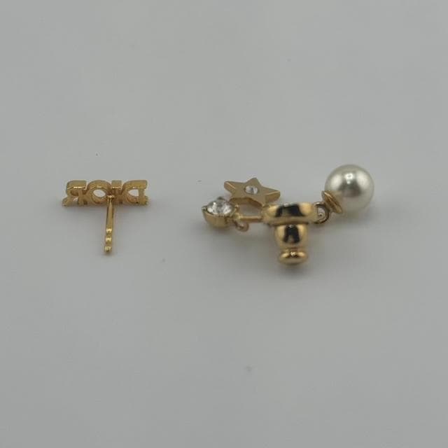ディオール ディオレボリューション ピアス　(片耳のみ) ゴールド